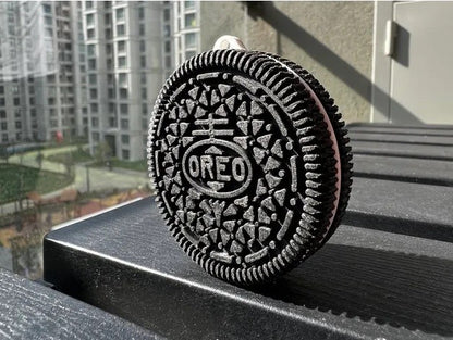 LLAVERO AIRTAG APPLE FORMA GALLETA OREO