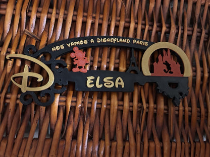 Llave mágica impresa en 3D y personalizada con nombre para viaje a Disneyland Paris por ImpresionYRegalos3D